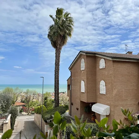 Arts At The Old Town Villa Grottammare